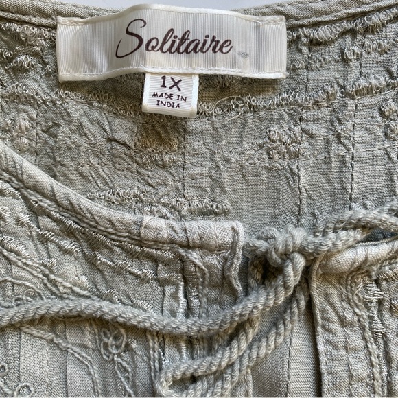 SOLITAIRE Pastel Sage Embroidered Tunic 3/4 Sleeves Size 1X - Picture 9 of 12
